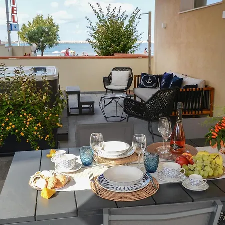 Apartamento Lido33 *